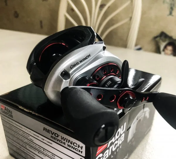 Revo4 Winch 2.webp